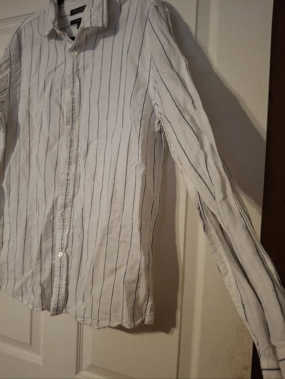 Banana Republic Men's White Vertical-Stripe Button-Up Shirt